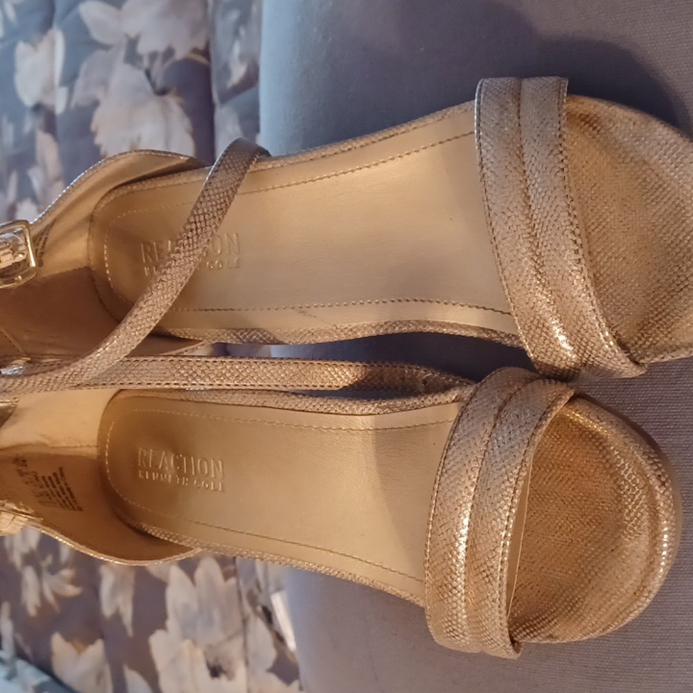 Summer platform cute shoes.